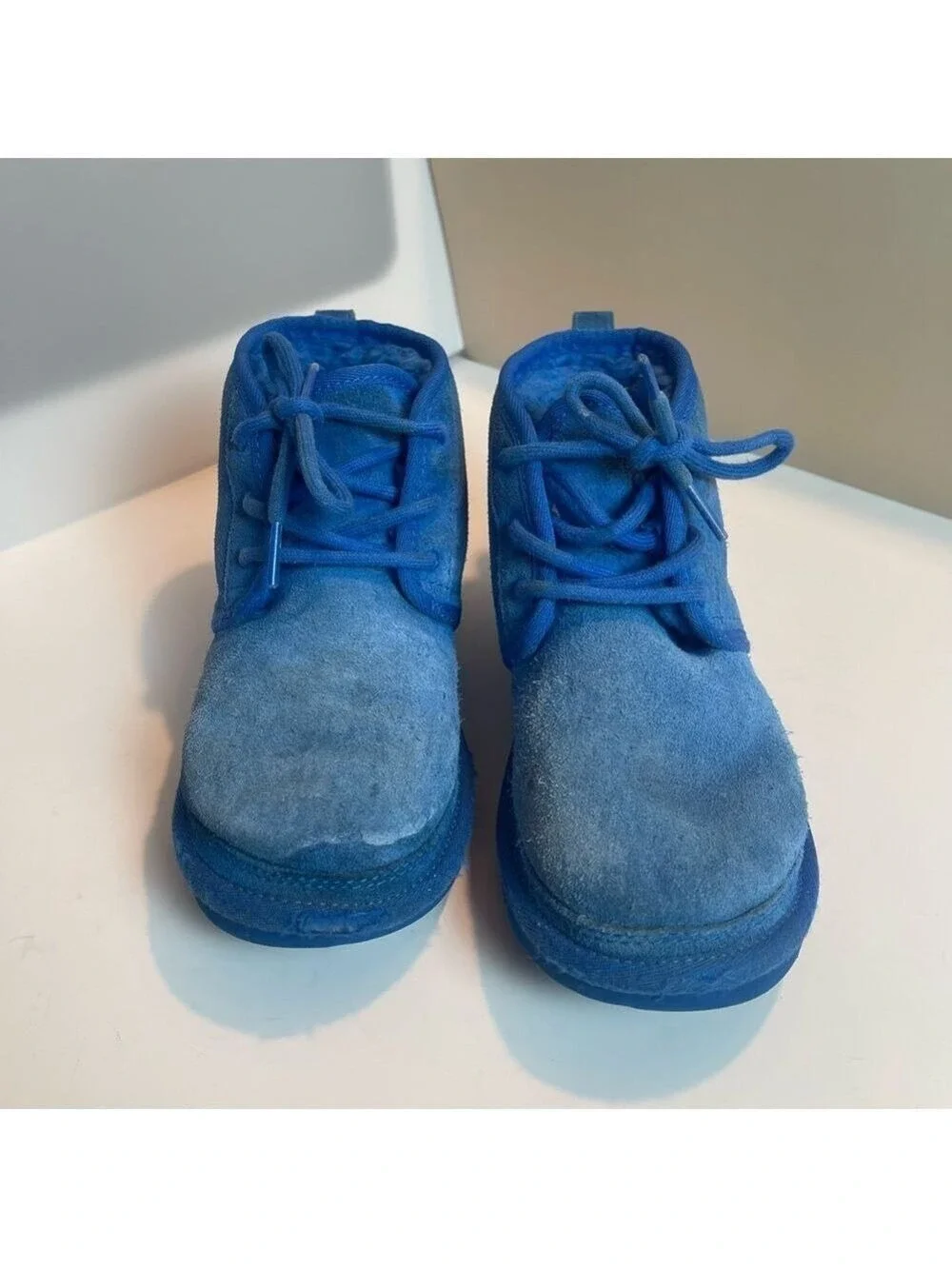 UGG Neumel boys kids blue suede fur lace up boots Sz 2